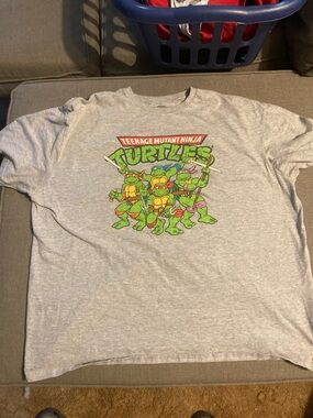 Nickelodeon Teenage Mutant Ninja Turtles Gray Short Sleeve Tee